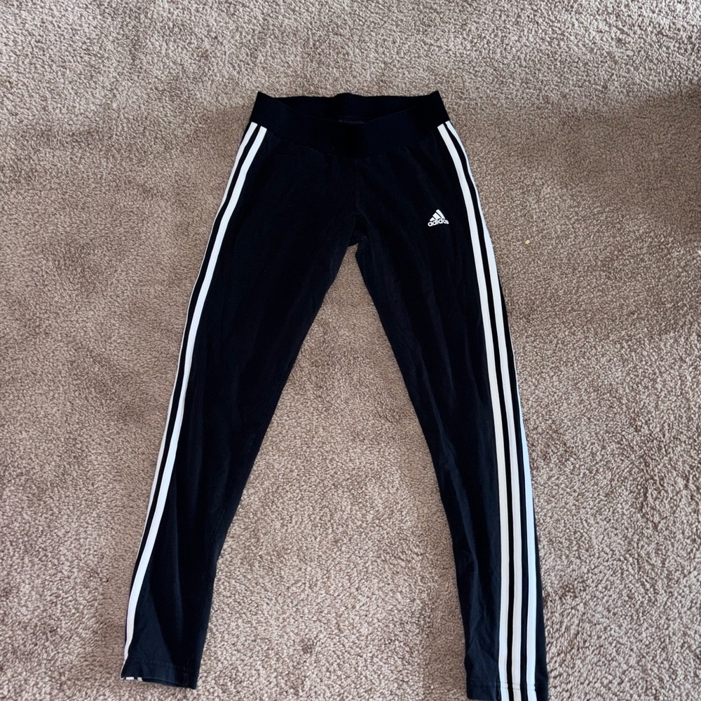 (M) Black Adidas Leggings